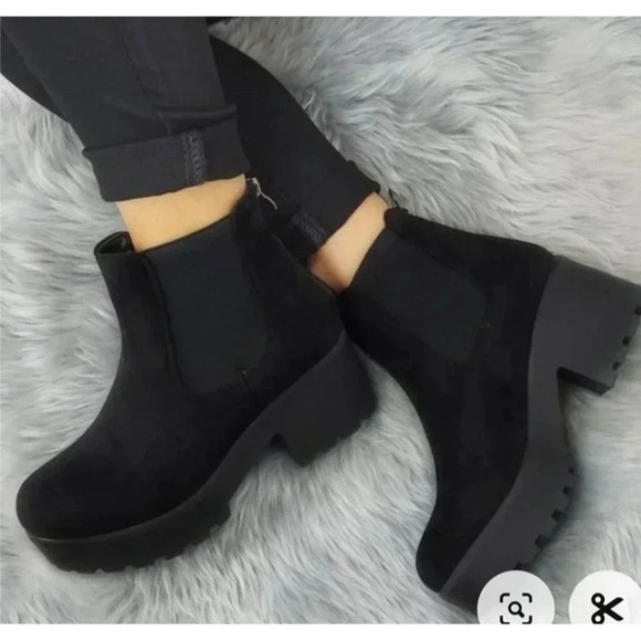 Jhovihn Womens Elasticated Pull-On Cleated Platform Black Suede Ankle Shoes Sz 3 - Picture 2 of 14